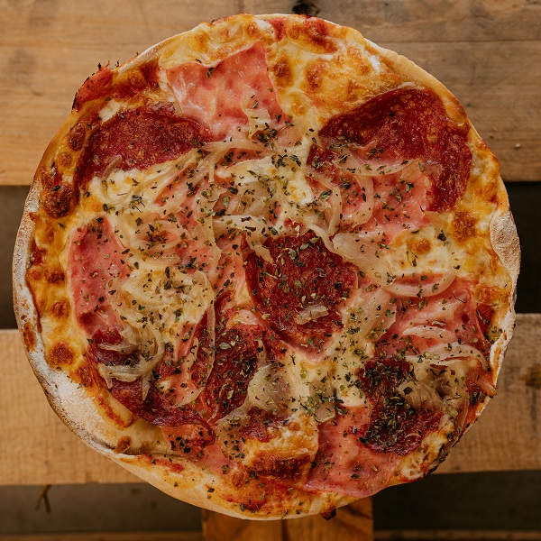 Pizza Caprichosa | Pizzería Ses Estacions, pizzas a domicilio en Palma de Mallorca