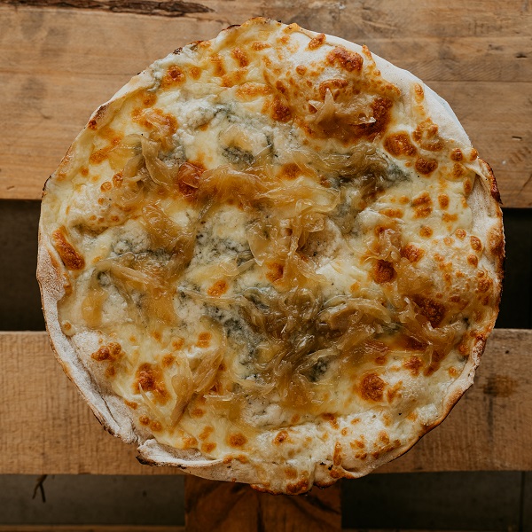 Pizza 6 Quesos Supreme | Pizzería Ses Estacions, pizzas a domicilio en Palma de Mallorca